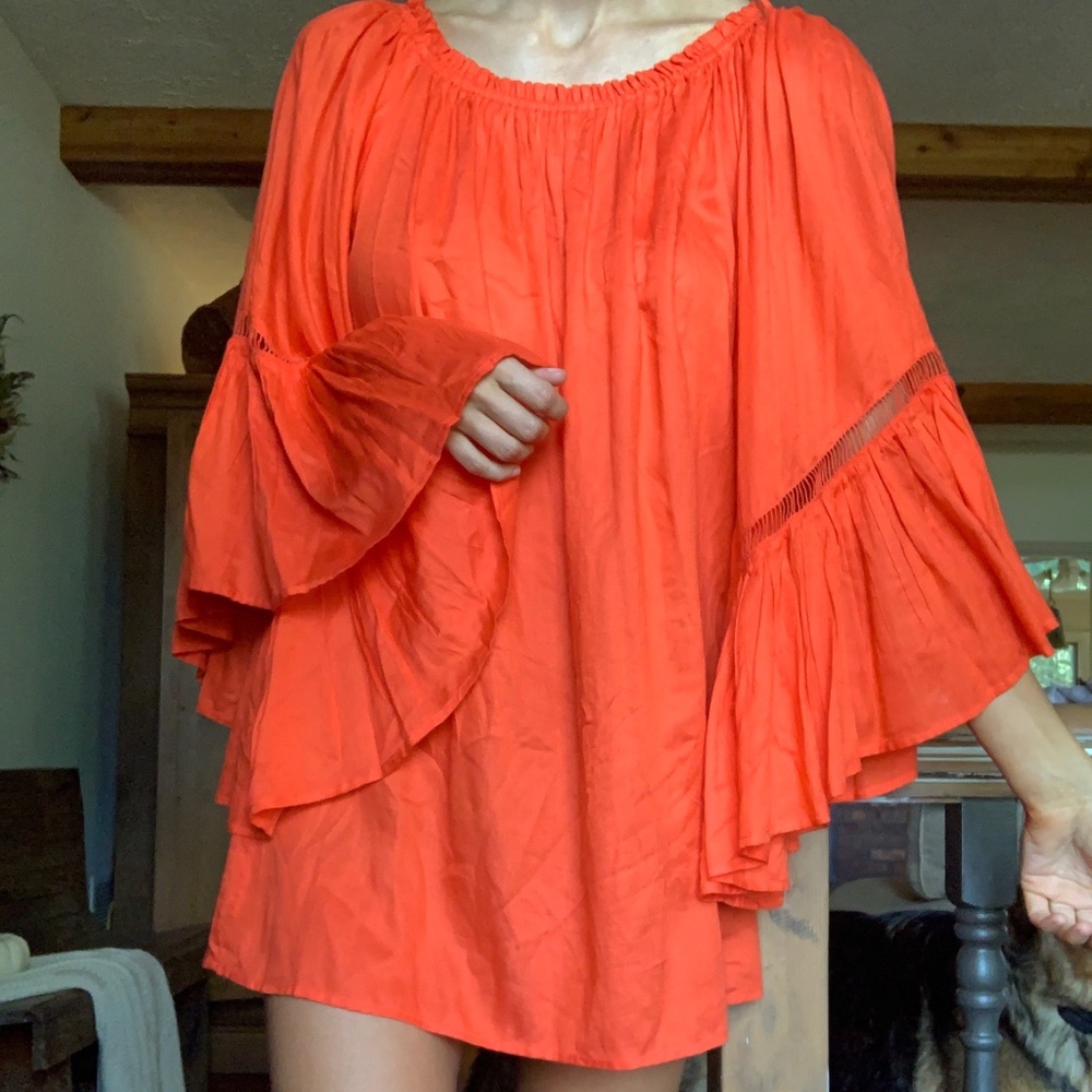 Flowy Tunic with wide sleeves